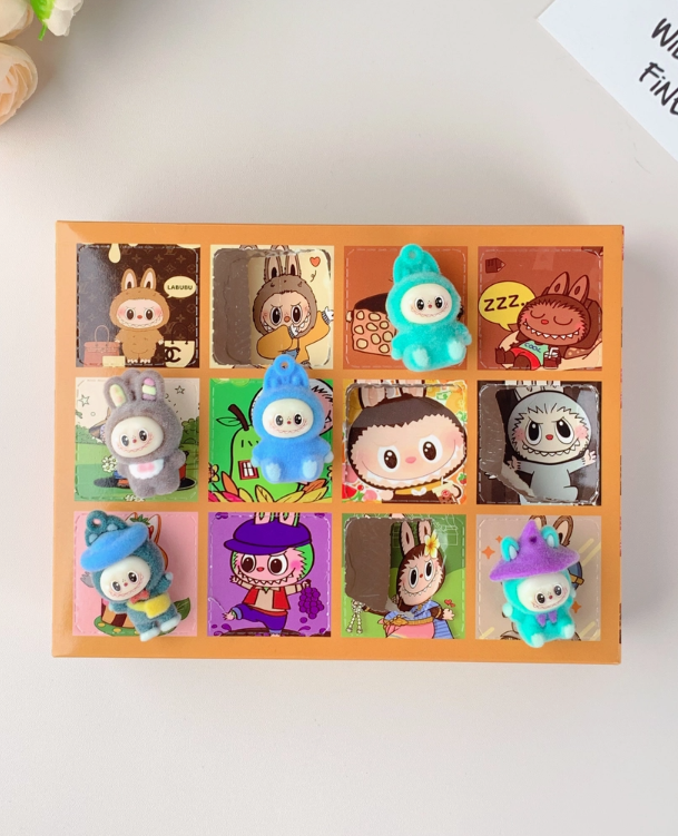 Labubu Boîte Mystère – 12 Mini Figurine